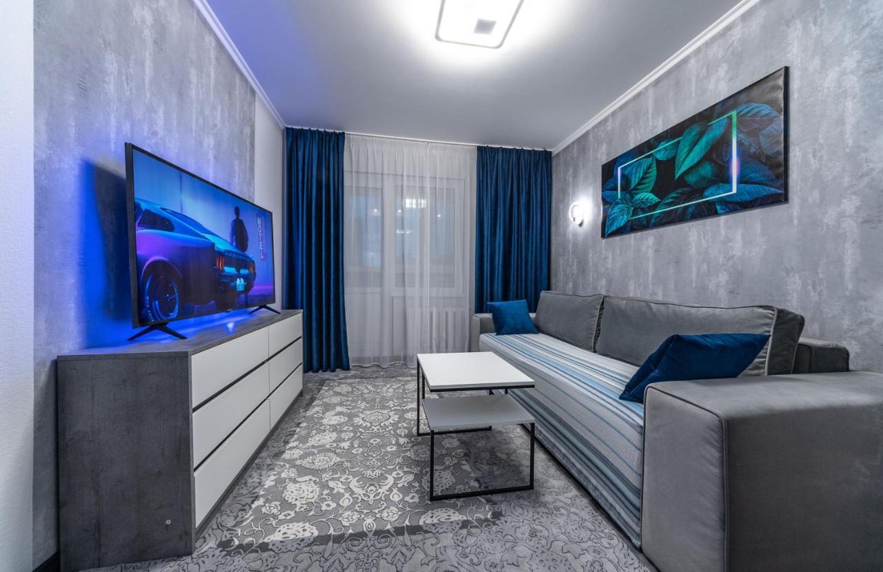 Modern 3 Bedroom Apartment Kiev Ngoại thất bức ảnh