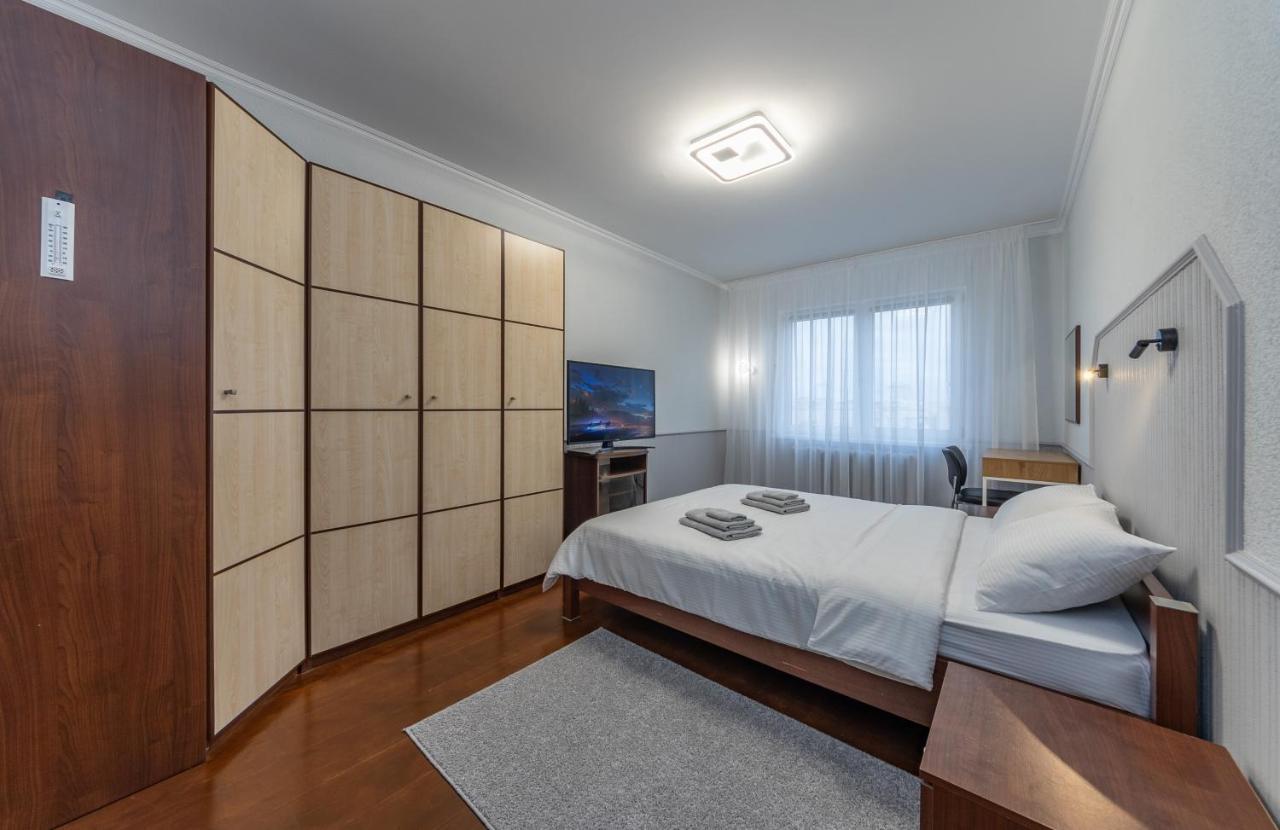 Modern 3 Bedroom Apartment Kiev Ngoại thất bức ảnh